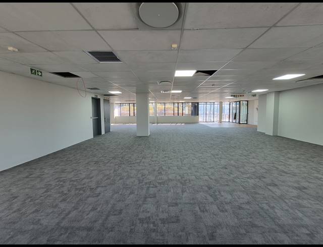 282M² OFFICE TO LET IN WOODMEAD